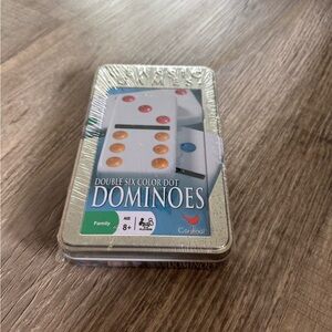 NWT Dominoes Board Game Set *SEALED*